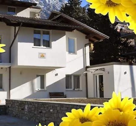 Il Girasole Hotell Saint-Vincent Exteriör bild