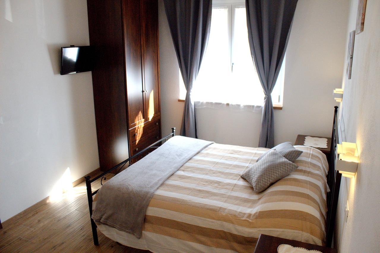 Il Girasole Hotell Saint-Vincent Exteriör bild